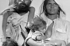 sikh-family-artition-1947q