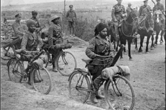 soldier_group_long_381x300