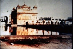 Bloodbath-at-Harmandar-Sahib